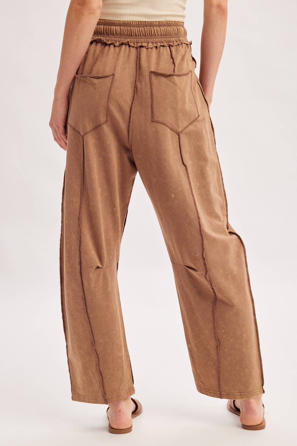WASHED-OUT EXPOSED SEAM BARREL PANTS