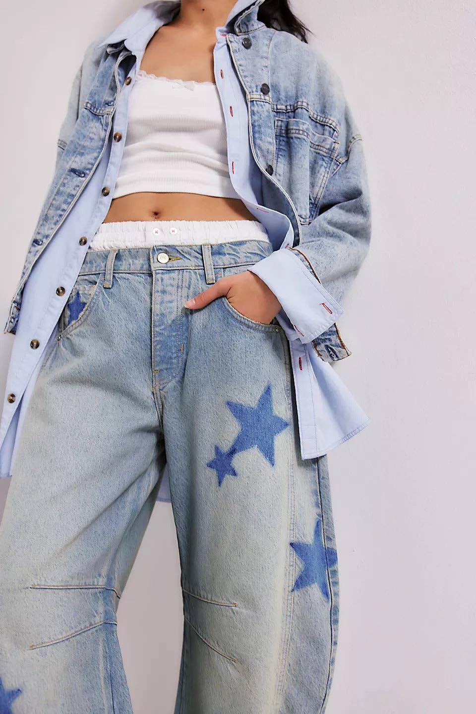 Star Washed Barrel Leg Jeans